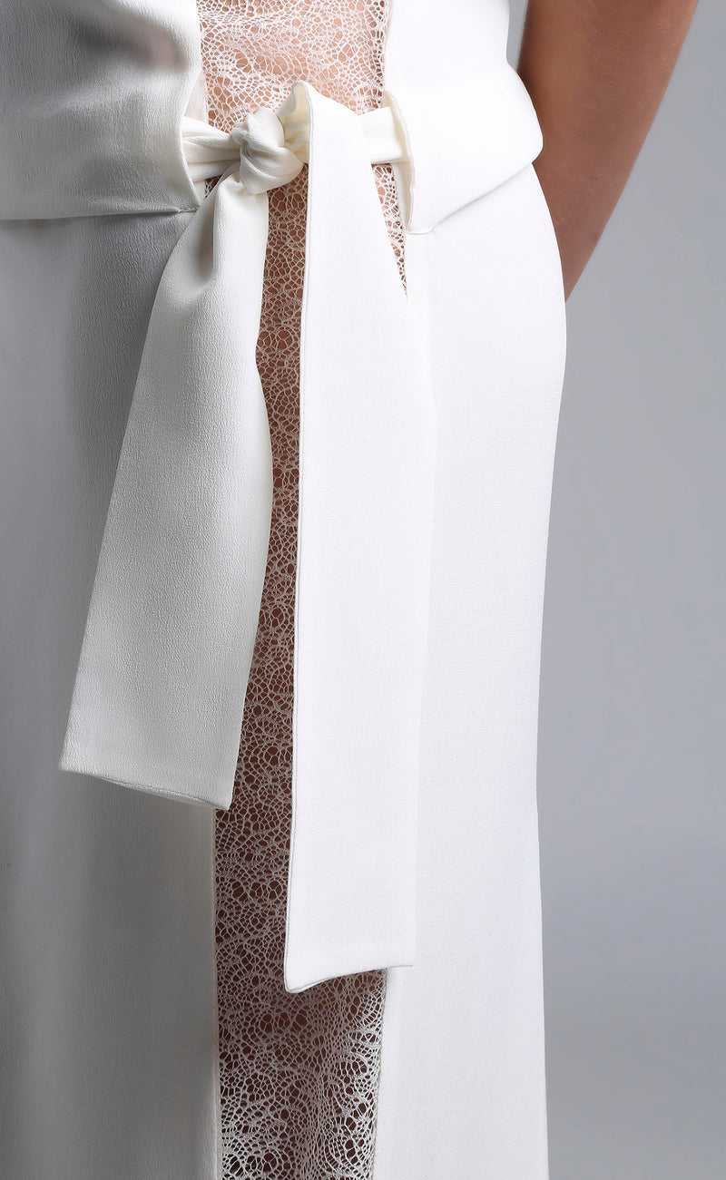 robe blanche à finitions en dentelle Odysay